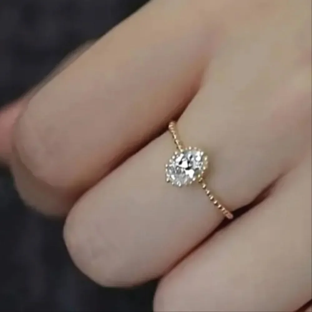 Stunning diamond engagement ring sz 7